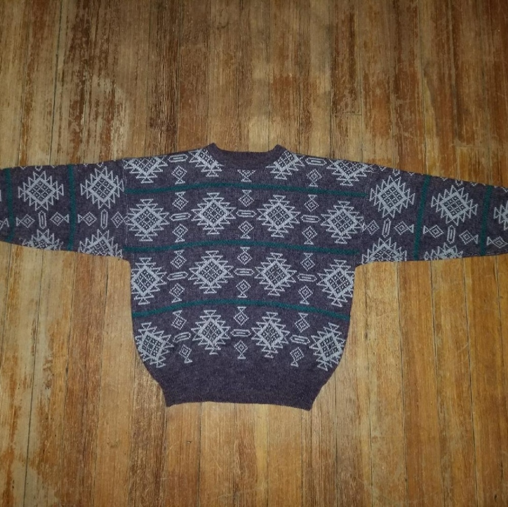 Stunning Aztec print sweater.